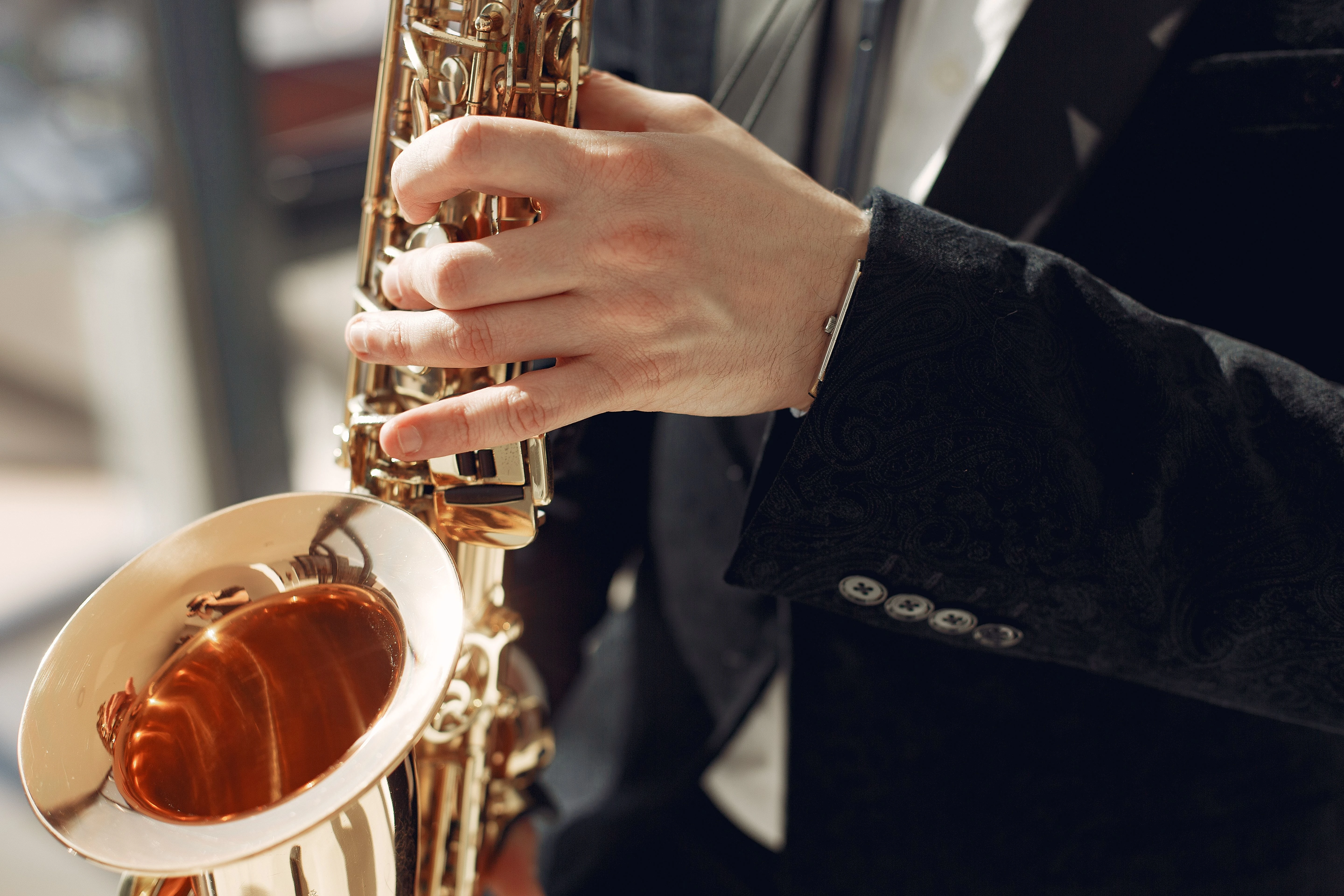 Professioneel verjaardagsfeest met saxofonist in Aalsmeer OnDestination